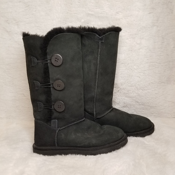 UGG TALL BAILEY BUTTONS - Picture 1 of 9